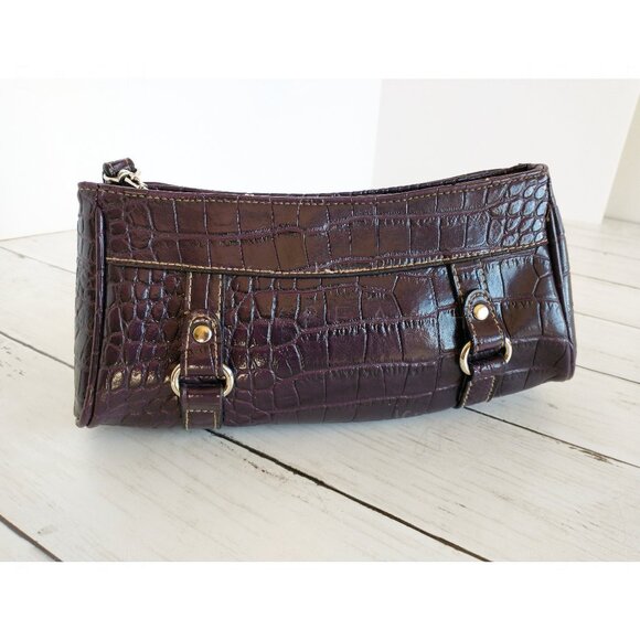 Faux Leather Wristlet Purple Crocodile Embossed Zip Top Purse Makeup Bag Clutch - Picture 1 of 10